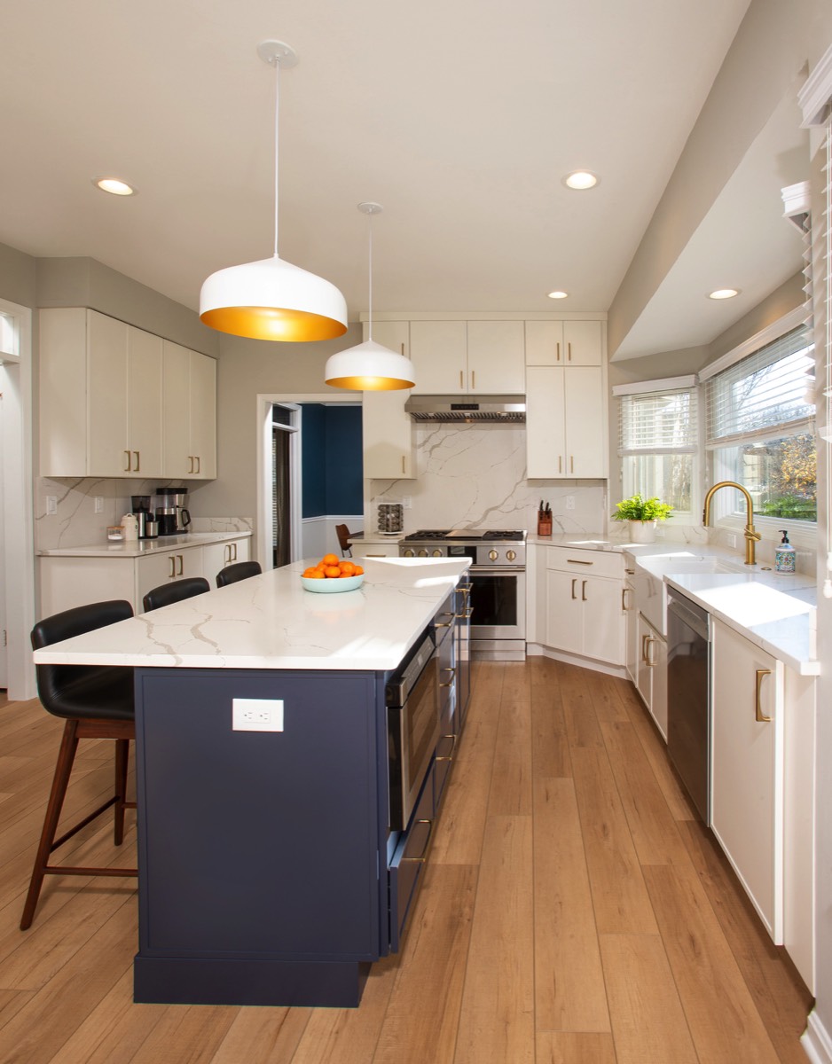 Stacks Image 2016306