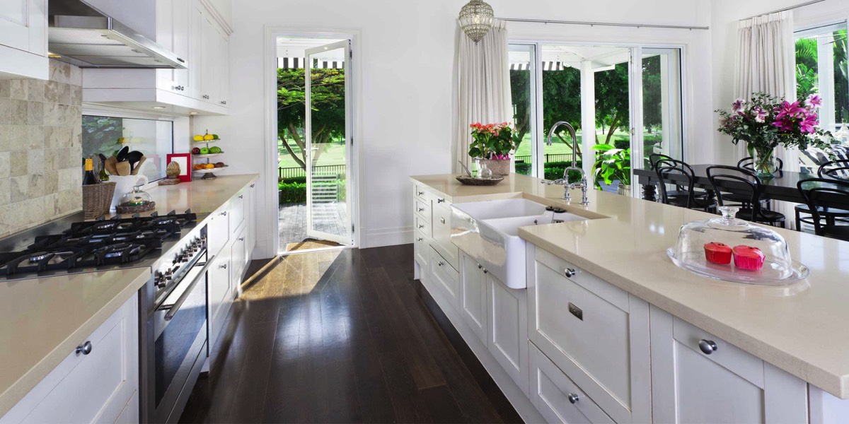 Stacks Image 2015837