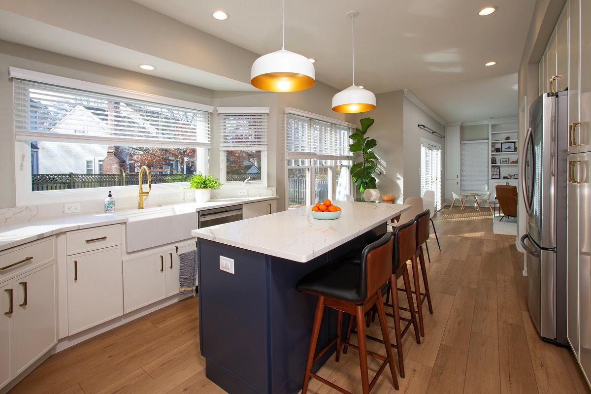 Stacks Image 2016310